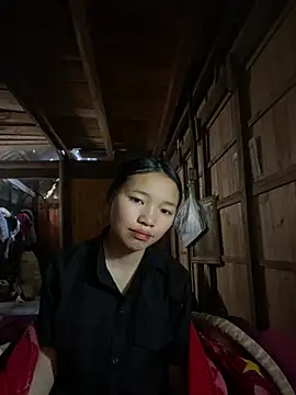 Snapshot of nanaa71 chatting on 01-12-26, 02:17 nanaa71 online show from 01-12-26, 02:17