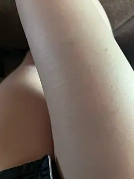 maonyan6 online show from 04-28-26, 02:21