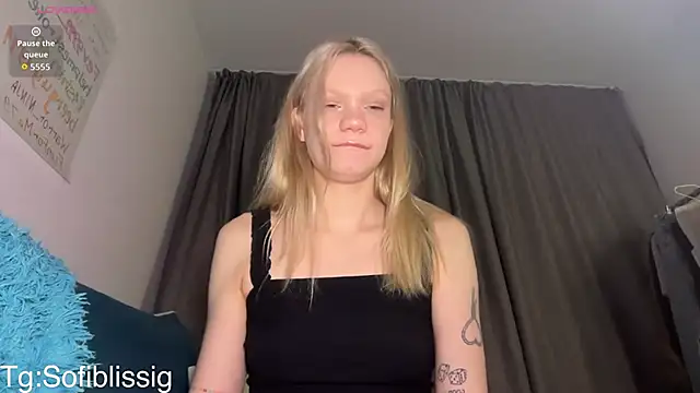 Snapshot of Bl1ssfulSof1 chatting on 02-21-26, 06:53 Bl1ssfulSof1 online show from 02-21-26, 06:53