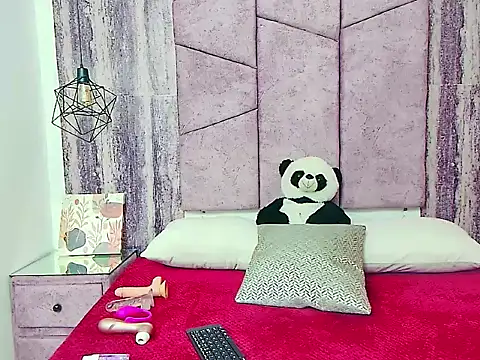 AlahiaEvansz online show from 02-10-26, 01:32