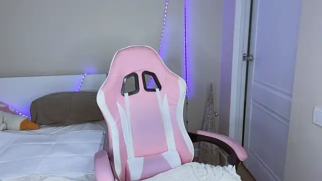 Snapshot of jasmilee chatting on 02-23-26, 01:19 jasmilee online show from 02-23-26, 01:19