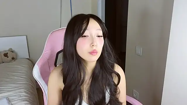 Snapshot of jasmilee chatting on 03-04-26, 07:20 jasmilee online show from 03-04-26, 07:20