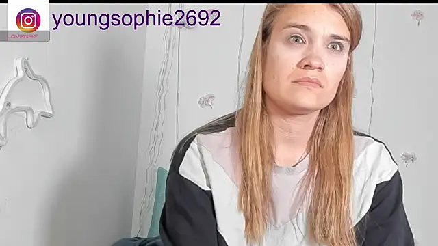 YoungSophie online show from 05-15-26, 04:58