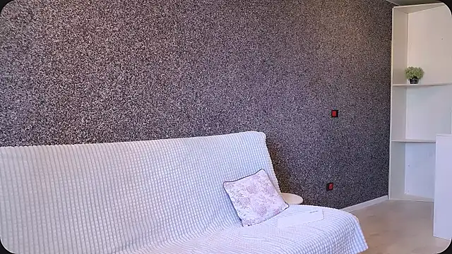 Amanda Luxe online show from 06-24-26, 02:21