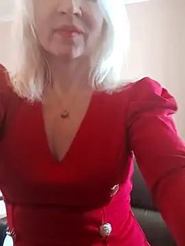 Snapshot of MiraStar984 chatting on 02-10-26, 10:52 MiraStar984 online show from 02-10-26, 10:52