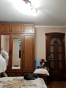 Snapshot of MiraStar984 chatting on 03-09-26, 04:44 MiraStar984 online show from 03-09-26, 04:44