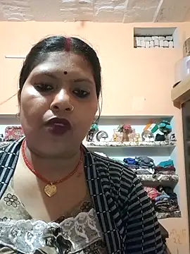 Snapshot of Punam_shekh chatting on 02-21-26, 03:13 Punam shekh online show from 02-21-26, 03:13