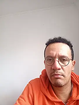 Henrytsuzuki online show from 01-10-26, 11:45