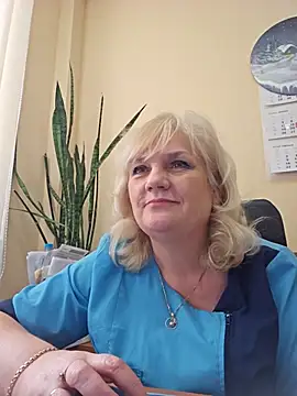 Snapshot of AliceStar333 chatting on 02-11-26, 12:10 AliceStar333 online show from 02-11-26, 12:10