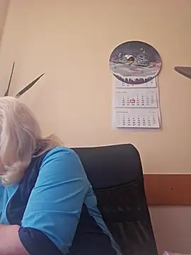 Snapshot of AliceStar333 chatting on 03-02-26, 05:52 AliceStar333 online show from 03-02-26, 05:52