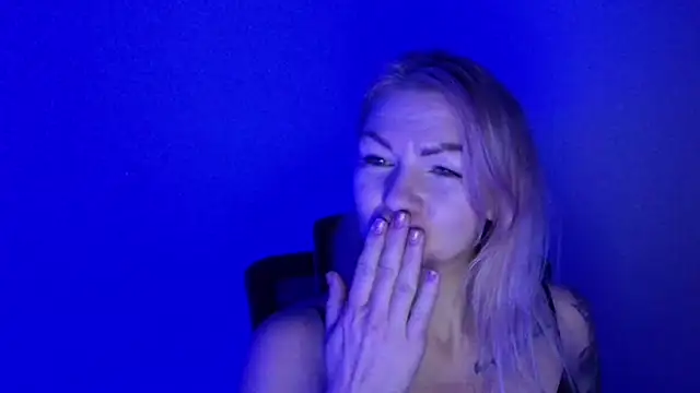 Snapshot of Madonna_Fire chatting on 01-16-26, 12:31 Madonna Fire online show from 01-16-26, 12:31