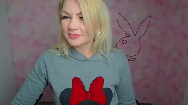 Snapshot of Madonna_Fire chatting on 02-18-26, 12:23 Madonna Fire online show from 02-18-26, 12:23