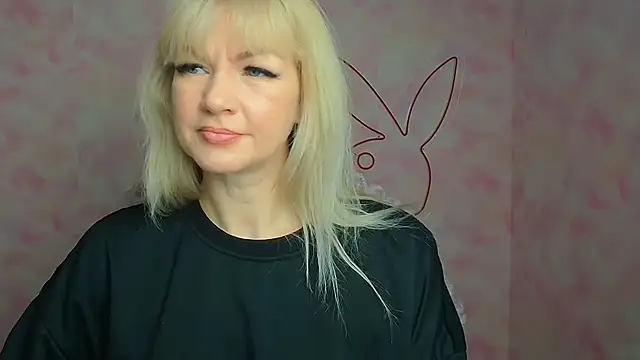 Snapshot of Madonna_Fire chatting on 03-04-26, 12:33 Madonna Fire online show from 03-04-26, 12:33