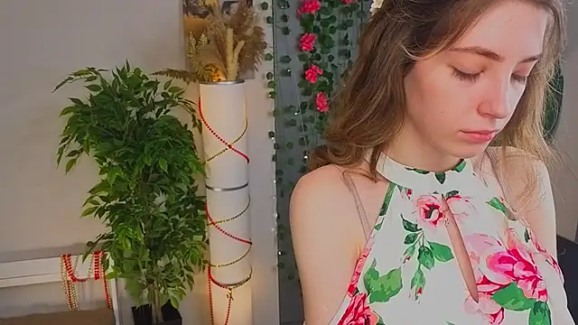 Snapshot of BrianneMallory chatting on 02-14-26, 06:10 BrianneMallory online show from 02-14-26, 06:10