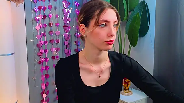 Snapshot of BrianneMallory chatting on 02-20-26, 08:16 BrianneMallory online show from 02-20-26, 08:16