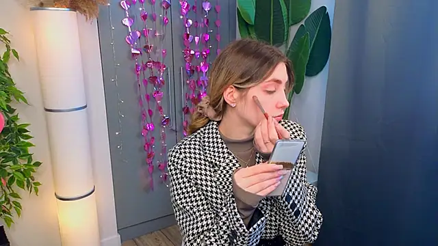 Snapshot of BrianneMallory chatting on 02-21-26, 06:14 BrianneMallory online show from 02-21-26, 06:14