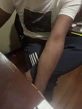 Snapshot of s_hornet chatting on 02-23-26, 12:19 s hornet online show from 02-23-26, 12:19