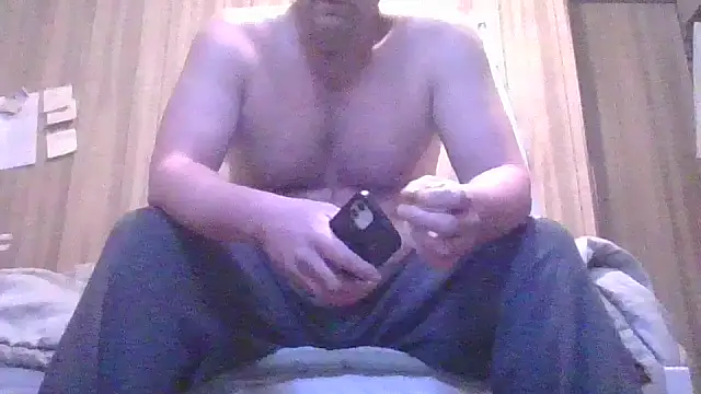 Snapshot of HottiesHoles chatting on 03-29-26, 10:43 HottiesHoles online show from 03-29-26, 10:43
