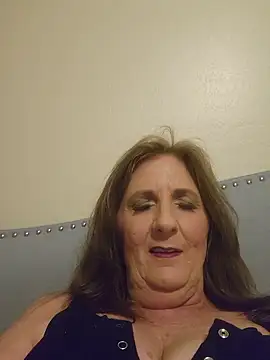 Snapshot of HotAzMilf chatting on 01-16-26, 08:18 HotAzMilf online show from 01-16-26, 08:18