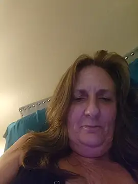 Snapshot of HotAzMilf chatting on 03-06-26, 05:15 HotAzMilf online show from 03-06-26, 05:15