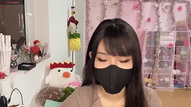 Tieu-May online show from 03-13-26, 07:59