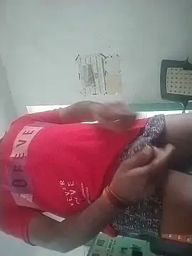 Snapshot of sexyboy_917 chatting on 01-08-26, 05:32 sexyboy 917 online show from 01-08-26, 05:32