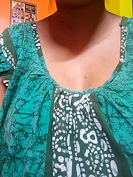 Snapshot of Romance_Aliya chatting on 03-13-26, 11:33 Romance Aliya online show from 03-13-26, 11:33