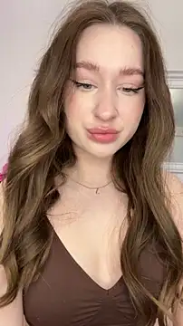 Snapshot of cuteeyesbaby chatting on 02-18-26, 04:19 cuteeyesbaby online show from 02-18-26, 04:19