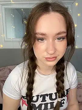 Snapshot of cuteeyesbaby chatting on 02-24-26, 07:17 cuteeyesbaby online show from 02-24-26, 07:17