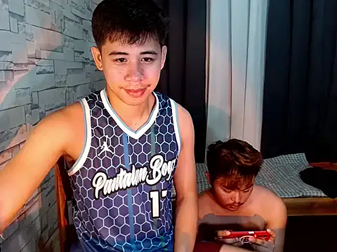 Snapshot of urdreamcock chatting on 01-10-26, 01:57 urdreamcock online show from 01-10-26, 01:57