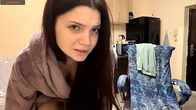 Snapshot of RiaDendy chatting on 02-01-26, 03:27 RiaDendy online show from 02-01-26, 03:27