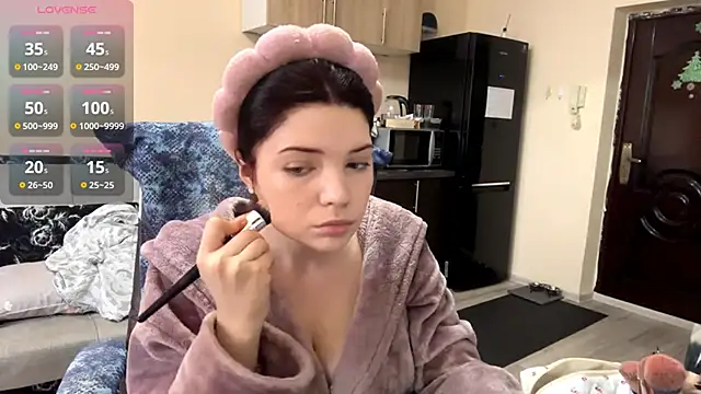 Snapshot of RiaDendy chatting on 02-08-26, 07:45 RiaDendy online show from 02-08-26, 07:45