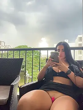 Snapshot of RoseOnYou chatting on 02-19-26, 09:11 RoseOnYou online show from 02-19-26, 09:11