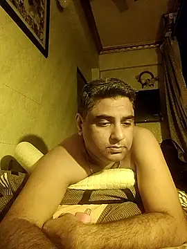 Snapshot of hardnhornybull chatting on 01-11-26, 09:53 hardnhornybull online show from 01-11-26, 09:53