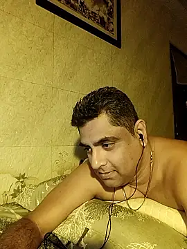 Snapshot of hardnhornybull chatting on 01-13-26, 09:53 hardnhornybull online show from 01-13-26, 09:53