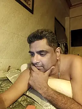 Snapshot of hardnhornybull chatting on 02-02-26, 07:45 hardnhornybull online show from 02-02-26, 07:45