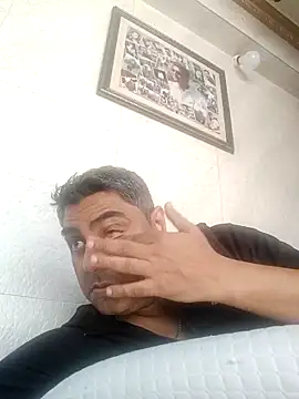 Snapshot of hardnhornybull chatting on 03-01-26, 10:17 hardnhornybull online show from 03-01-26, 10:17