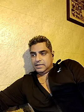 Snapshot of hardnhornybull chatting on 03-13-26, 07:09 hardnhornybull online show from 03-13-26, 07:09