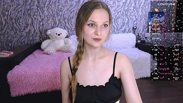 Chloe muar online show from 03-20-26, 04:01