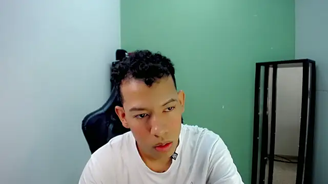 Tupac D online show from 01-13-26, 04:07