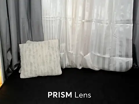 Snapshot of renny_gurl chatting on 02-23-26, 04:26 renny gurl online show from 02-23-26, 04:26