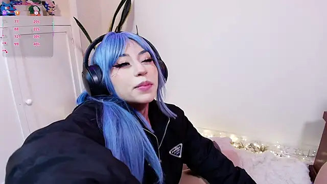 Snapshot of Xayah_and_Rakan chatting on 01-10-26, 05:53 Xayah and Rakan online show from 01-10-26, 05:53