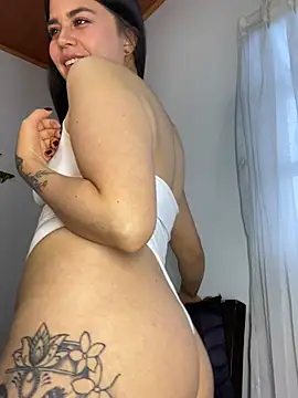sophyy white online show from 05-18-26, 10:48