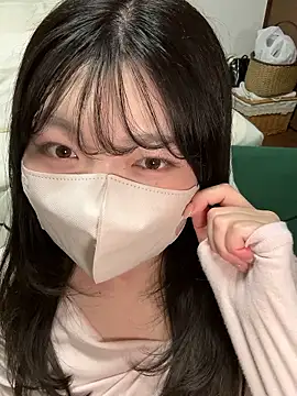 Snapshot of __Yui_ chatting on 04-05-26, 12:02 Yui online show from 04-05-26, 12:02