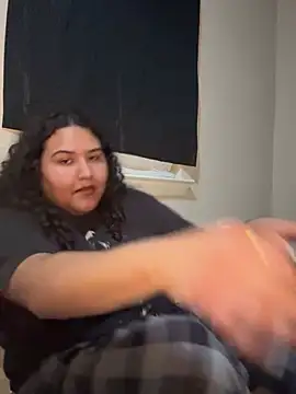 Snapshot of Angeliccreamyrican chatting on 03-08-26, 05:11 Angeliccreamyrican online show from 03-08-26, 05:11