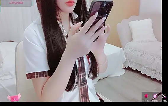 Snapshot of Junnatalie__ chatting on 05-10-26, 02:06 Junnatalie online show from 05-10-26, 02:06