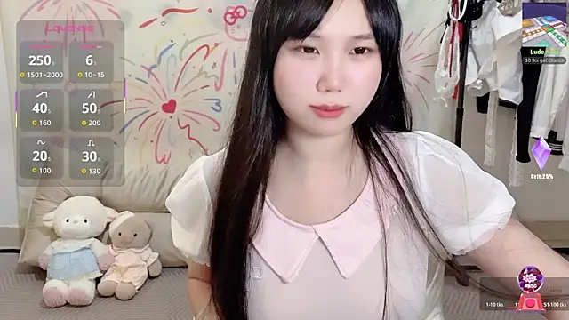 xiaoguai99 online show from 06-27-26, 01:17