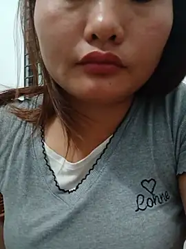Snapshot of Sweet--Sexy chatting on 05-31-26, 06:31 Sweet--Sexy online show from 05-31-26, 06:31