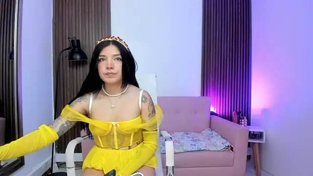 Snapshot of MAGIC_ISIS_ chatting on 01-10-26, 04:36 MAGIC ISIS online show from 01-10-26, 04:36