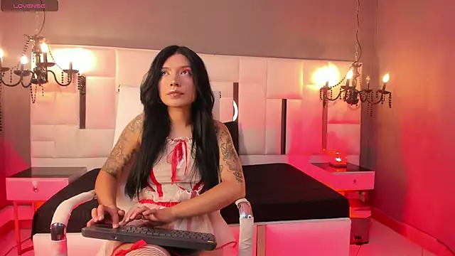 Snapshot of MAGIC_ISIS_ chatting on 02-03-26, 06:00 MAGIC ISIS online show from 02-03-26, 06:00